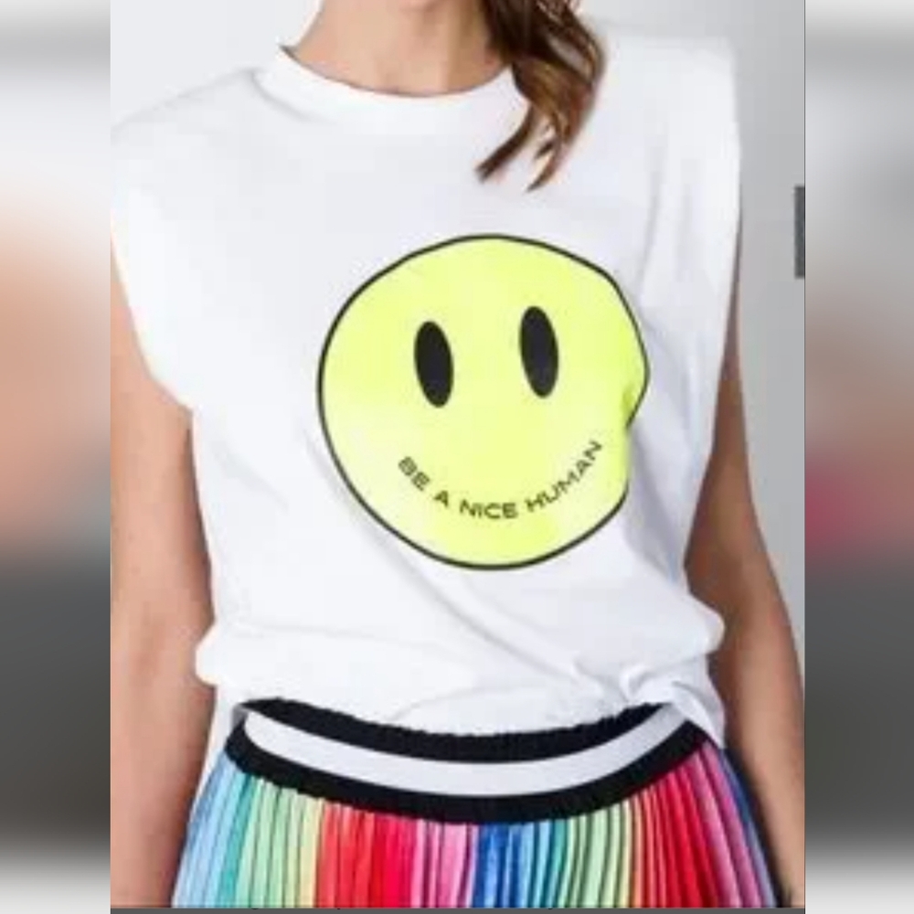 LE SUPERBE White Graphic Tee with Smiley Face